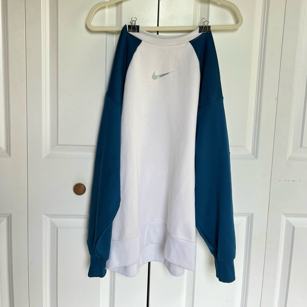 Nike Dri-Fit Sweatshirt